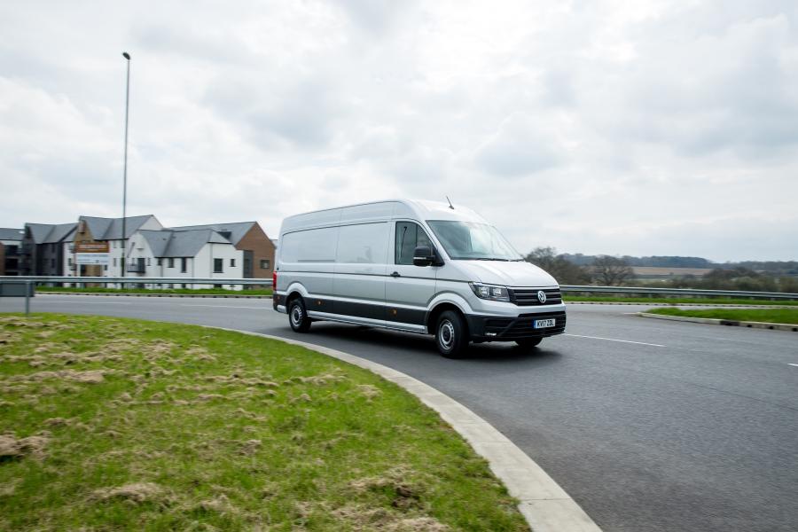  Volkswagen Crafter High Roof Van LWB 2017 года  (UK) (фото 16 из 22)